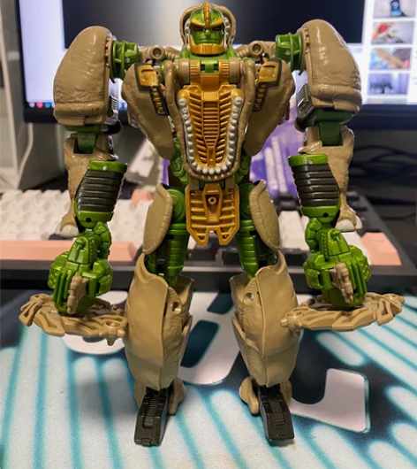 变形金刚超能勇士美版idw犀牛将军吉星 9...