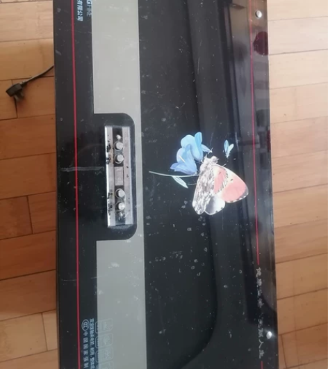 火王抽油烟机,清洗干净,安装简单,回家就可...