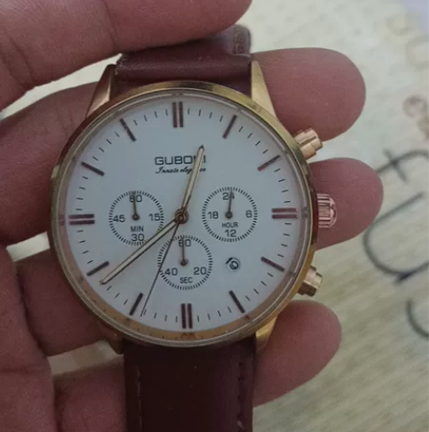 古博尼石英表 感兴趣的话给我留言吧！石英商...