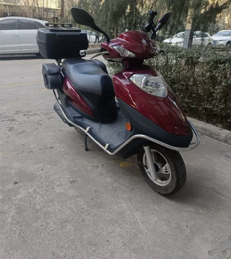 19年12月31日豪爵铃木踏板，3980元...