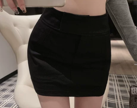 luna潞娜秋冬新品设计感包臀裙纯欲网红风...