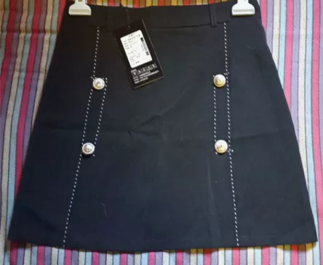 A字裙，一等品买来没穿过，适合1.6米人群...