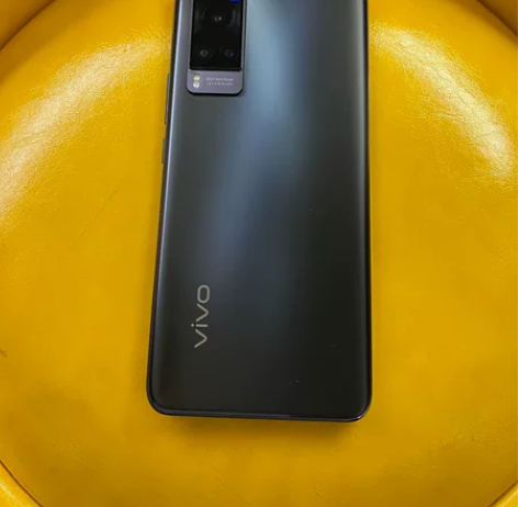 VIVO X60，8+256，无拆无修过，...