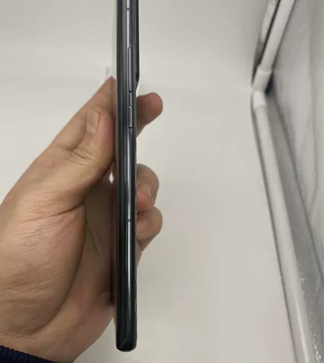 荣耀V40 8-128 5G 全原装 整体...