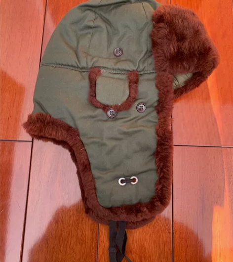 全新 雷锋帽2顶 里纯毛羊剪绒，前两图片为...