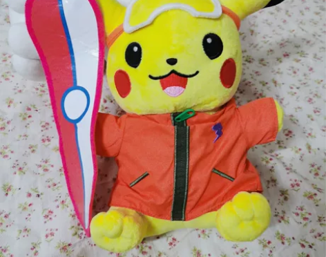 皮卡丘 滑板 风衣 眼罩可动 背后有口袋 ...