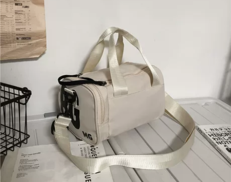 【狂欢价】潮牌斜挎包男2021新款ins单...