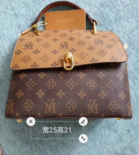 斜挎包 大号的50一个，小号的20一个 感...