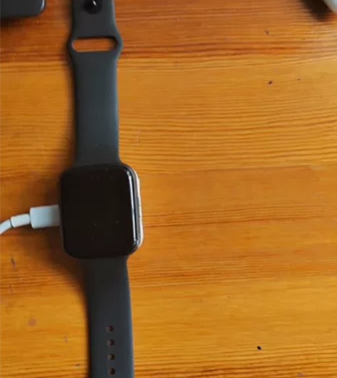 魅族watch，有磕碰，有贴膜（屏幕本身我...