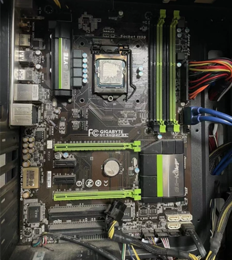 电脑主板含电源，有需要的直接拍。 感兴趣的...