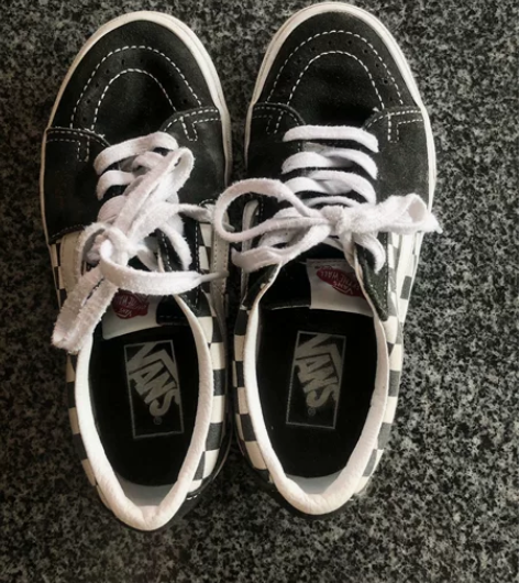 37码VANS SK8 店里买的  喜新厌...