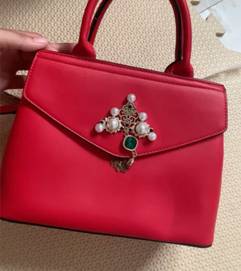 19年买的 稻草人的婚包 闲置 #大容量女...