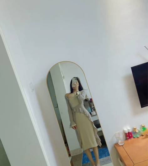 买回来就拍了拍照 没穿出去过。本人穿着有点...