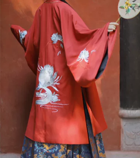 兰若庭汉服 乘黄披风红色L码175 全新吊...
