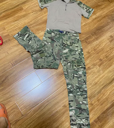 迷彩服 上衣S码 下面腰围可以穿到2尺三 ...