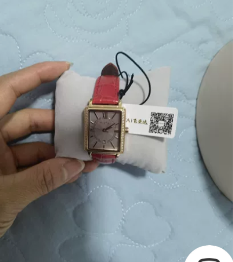 飞亚达女士石英手表 9.9新戴过一次就没戴...