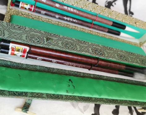 老笔湖笔 八十年代老双羊，两盒 一盒全新，...