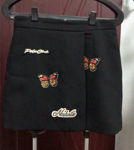 全新半身裙女A字裙，里面都为全新的。都带有...