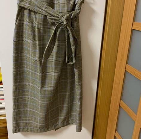 格子直筒中裙，有腰带，有双口袋，Ｍ码，日本...