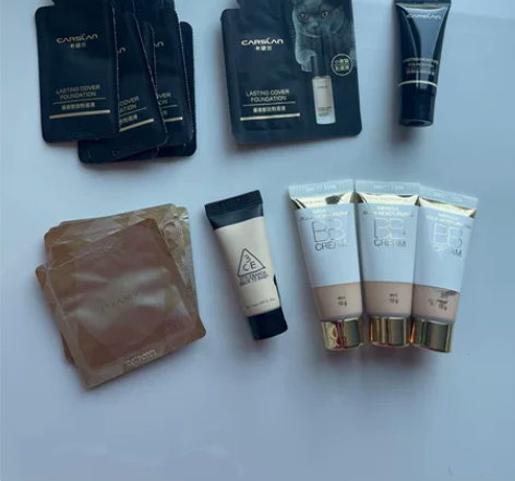 出粉底小样 所有一起40包邮 全新未使用