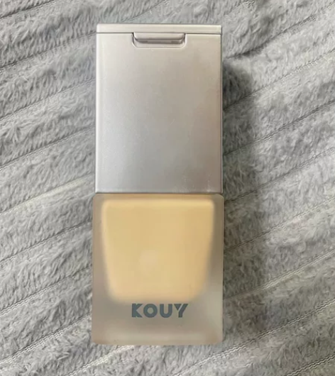 kouy遮瑕粉底二合一粉底液，送防晒 包邮...