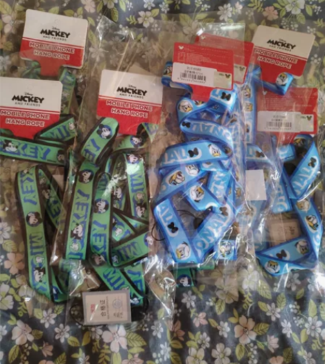 迪士尼手机钥匙挂绳两条装 全新 两条的价格...