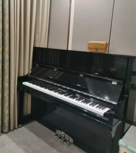 品牌钢琴，几乎全新。 感兴趣的话点“我想要...