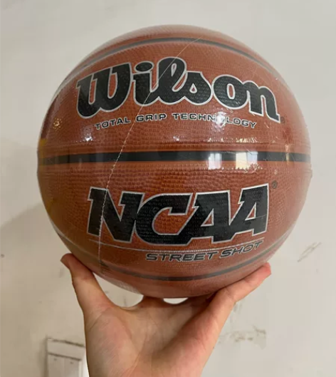 训练营买多了亏清处理威尔胜七号篮球，全新包...