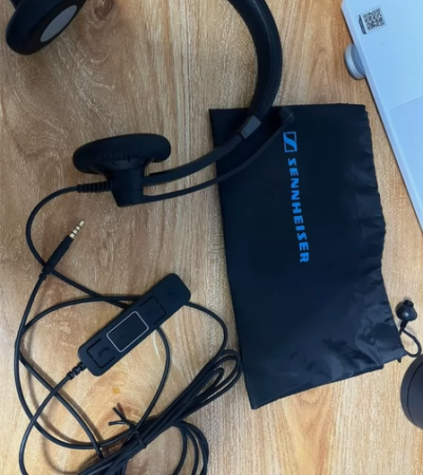 森海塞尔头戴式通话耳机 从公司领取准备在家...