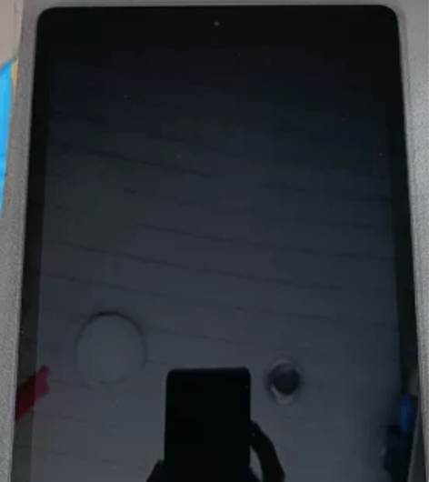 苹果ipad(第8代)，无任何维修，屏幕无...