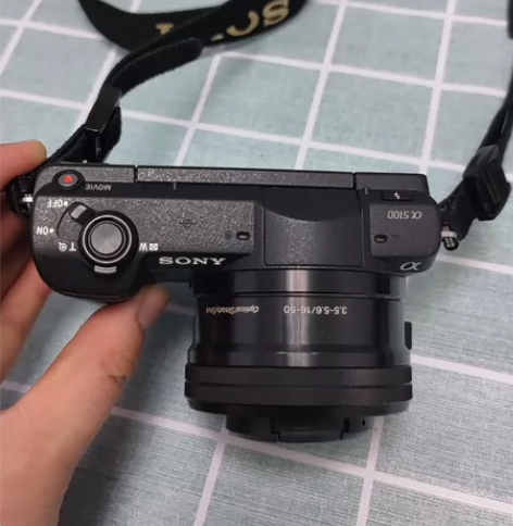 索尼a5100+16-50微单套机，240...
