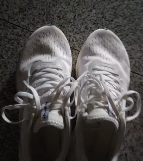 李宁我买来没多久就小了 感兴趣的话点“我想...