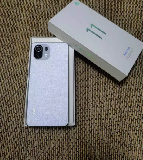 小米11春春活力版  5g 全套充新 简装...