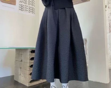 拖延症 / 小众暗纹松紧腰半身裙 百搭显瘦...
