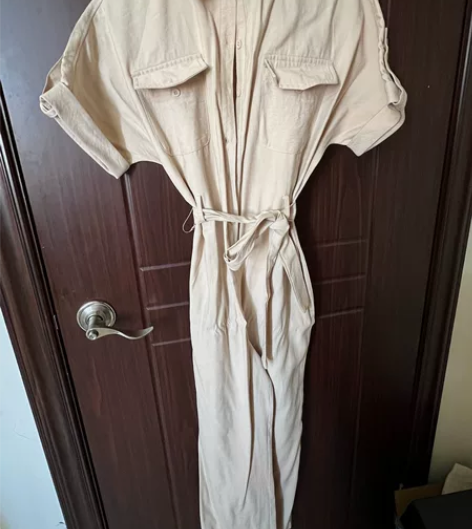 连体裤 杏色  实体店购入买回来不喜欢了 ...