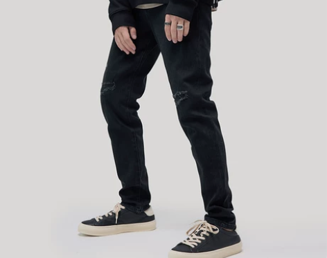 破洞牛仔裤 破洞牛仔裤直筒裤春秋款黑色男修...