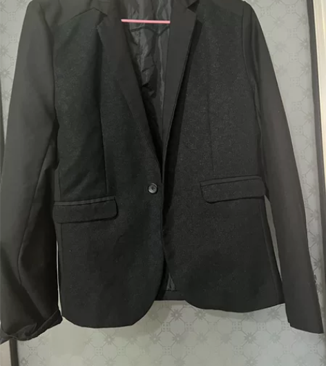 男士西装外套，XXL码，就穿过两次，现在吃...
