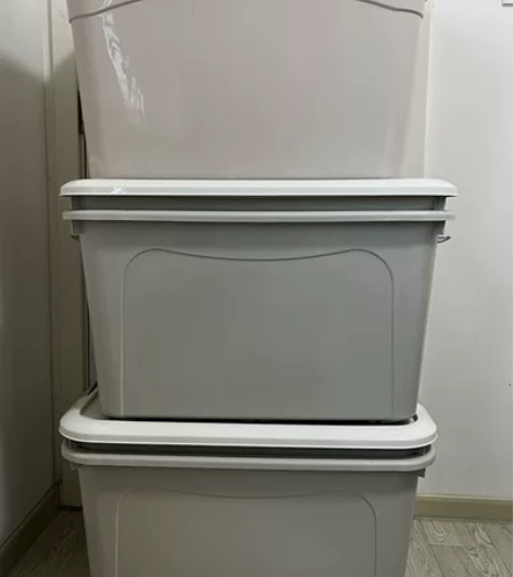 大号收纳箱家用加厚整理箱 底部六个轮子一个...