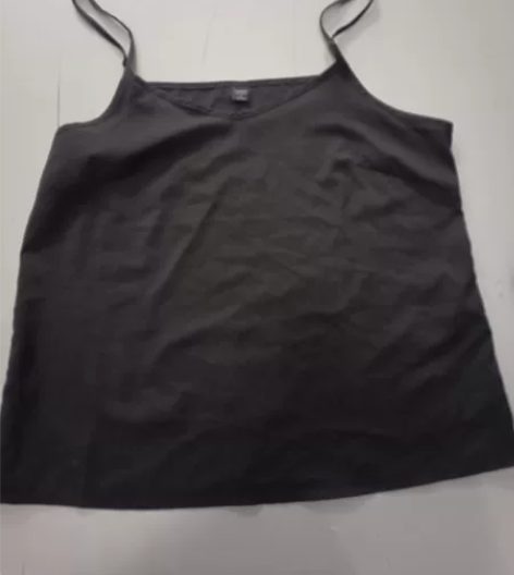 全新以纯女士吊带背心，尺码S码，155/8...