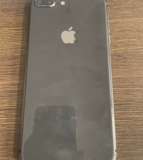 自用8plus 黑色 换过外屏 64g （...