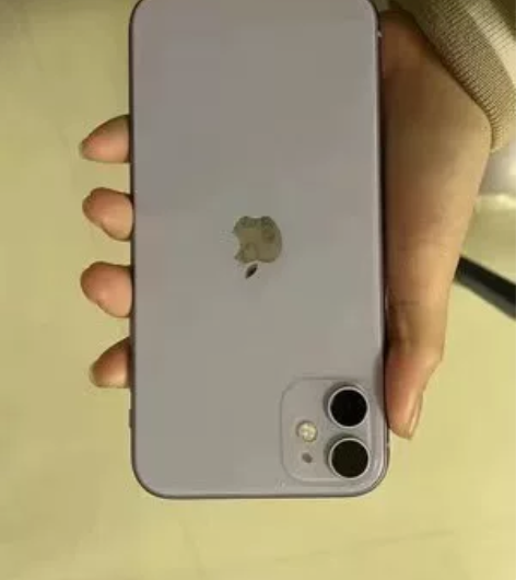 苹果11是双卡有面容紫色64G 爱斯全绿