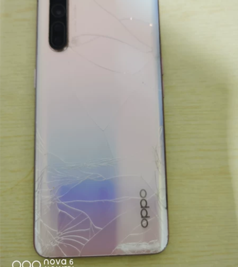 OPPO Reno 3 5G手机，天玑10...