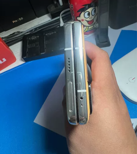 荣耀Magic V  12+256，成色还...