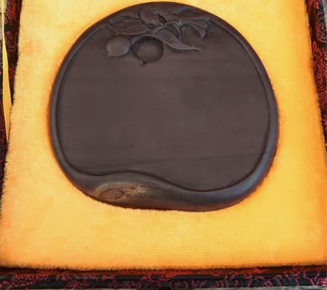 精品宋坑端砚带石皮，送礼，收藏佳品，无使用...