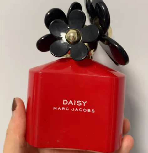 莫杰小雏菊香水 大红瓶 100ml 感兴趣...