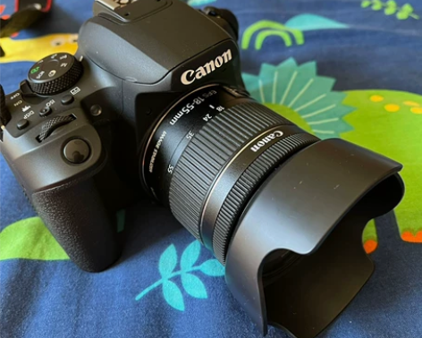 佳能单反相机850d套机，99新，2021...