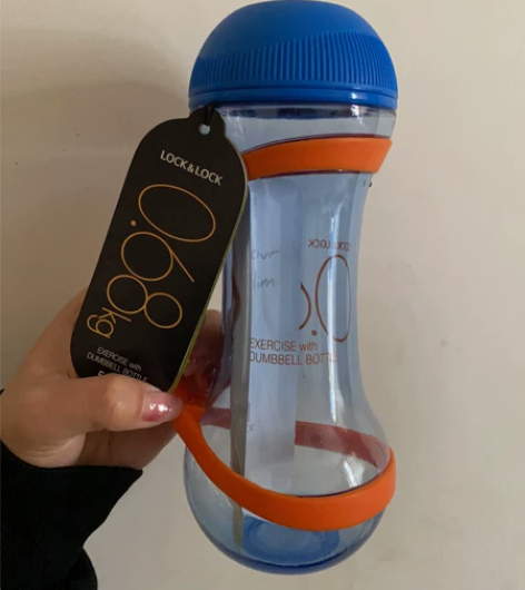 乐扣乐扣哑铃塑料水瓶 全新 无包装 感兴趣...