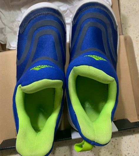 低价处理阿迪运动鞋 感兴趣的话点“我想要”...