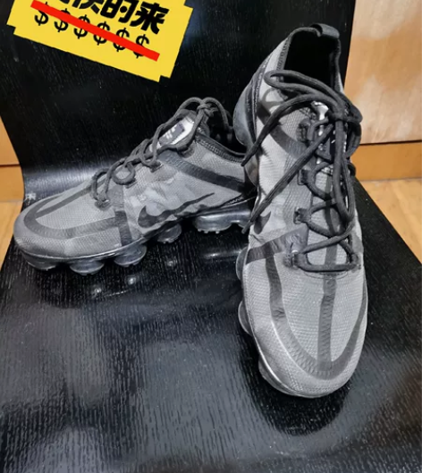 耐克气垫运动鞋低转，42码的，全新的 感兴...