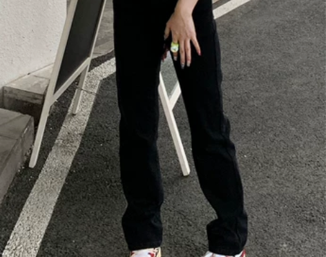 橘子树在哪儿黑色显瘦直筒弹力牛仔裤女秋季修...